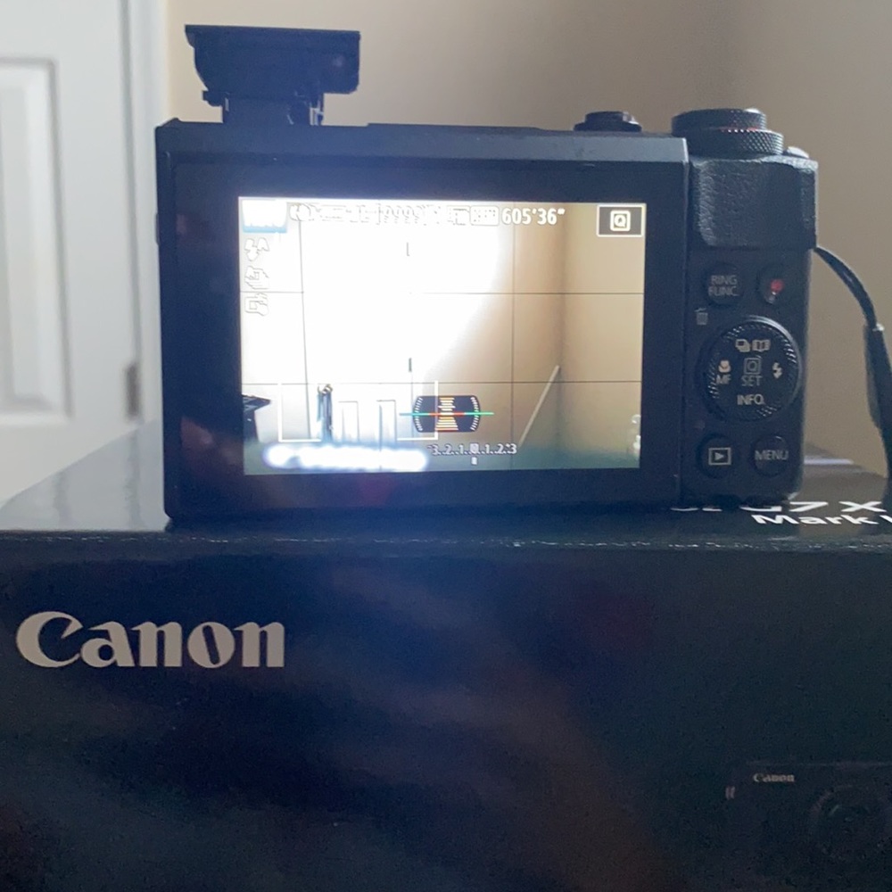 Canon G7x ll - Picture 4 of 4